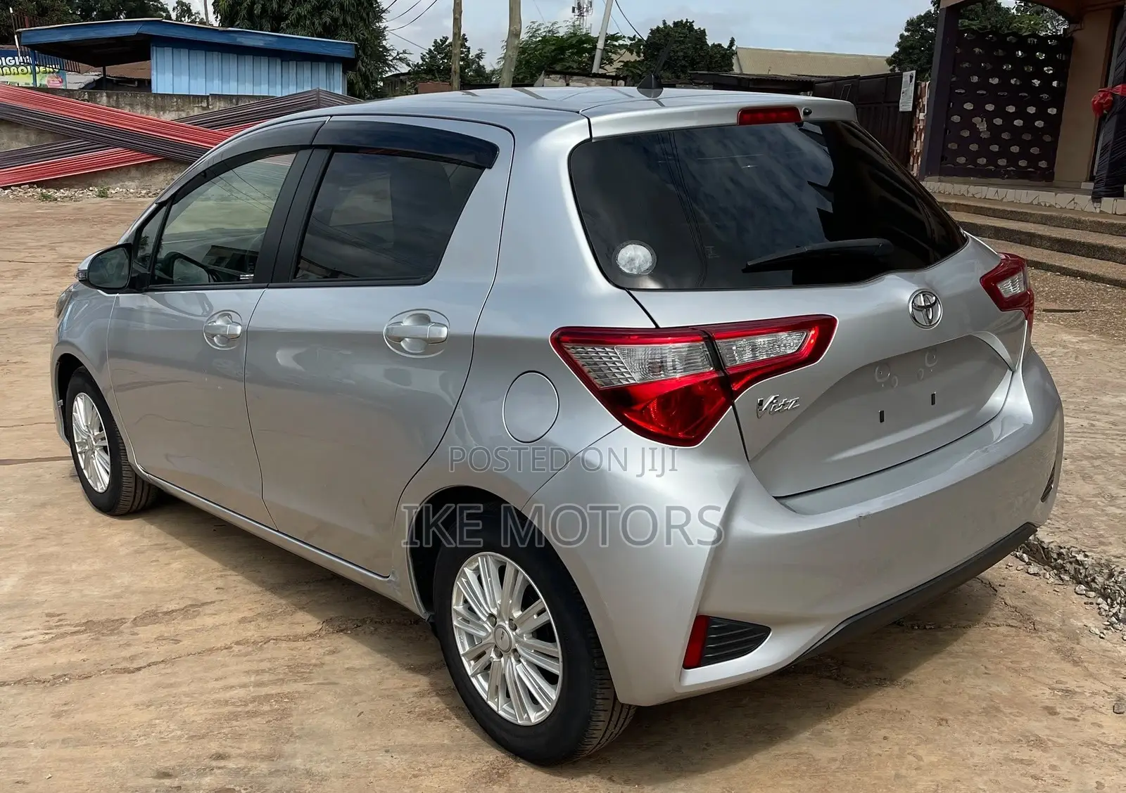 Toyota Vitz 1.3 AWD 3dr 2017 Silver