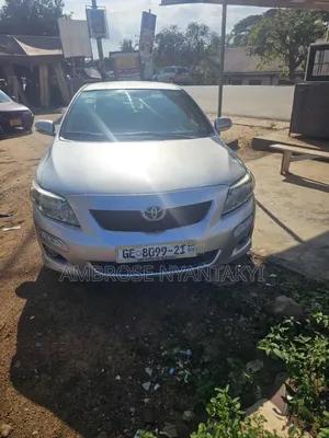 Toyota Corolla LE 4dr Sedan (1.8L 4cyl 4A) 2010 Silver