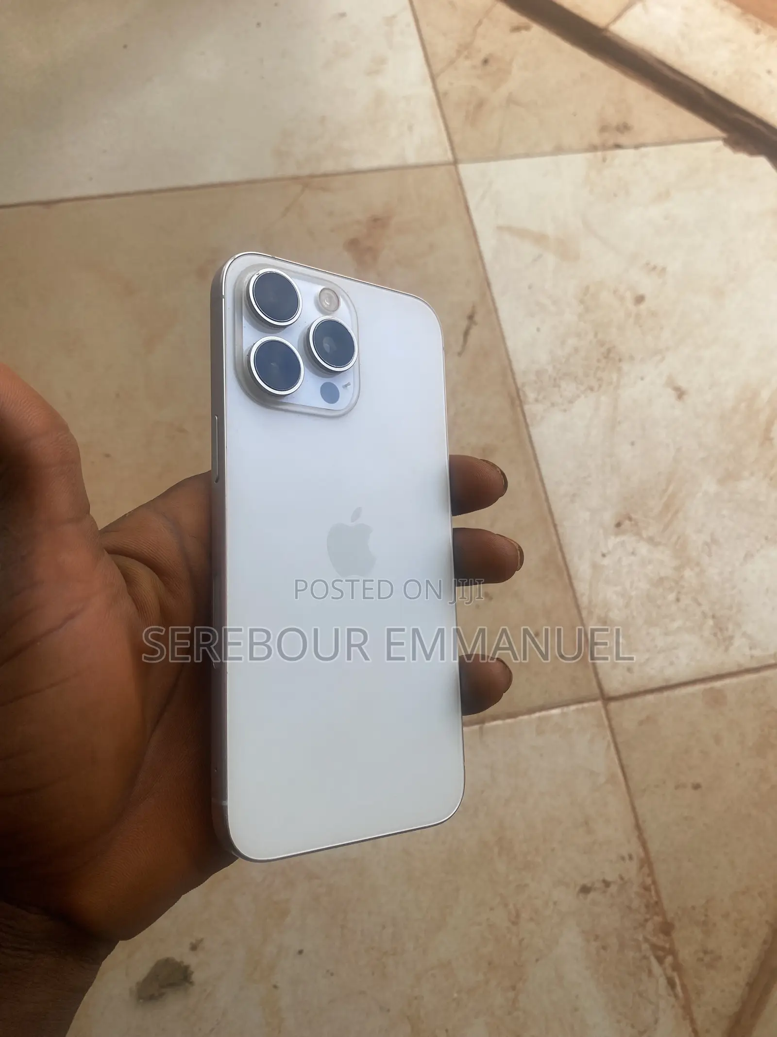 New Apple iPhone 15 Pro Max 256 GB White