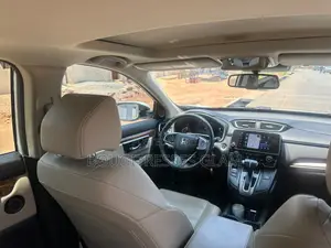 Honda CR-V Touring AWD 2018 White