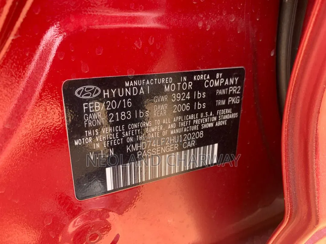 Hyundai Elantra 2017 Red