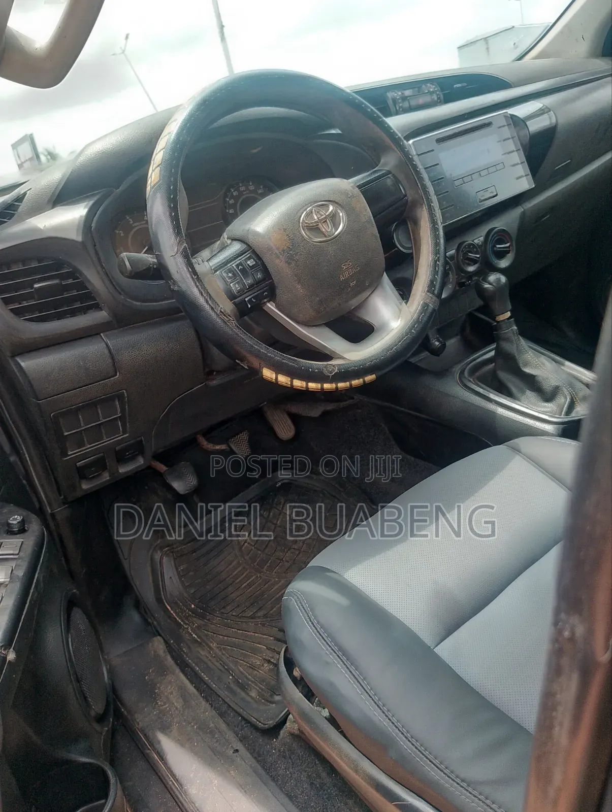 Toyota Hilux 2020 Gray