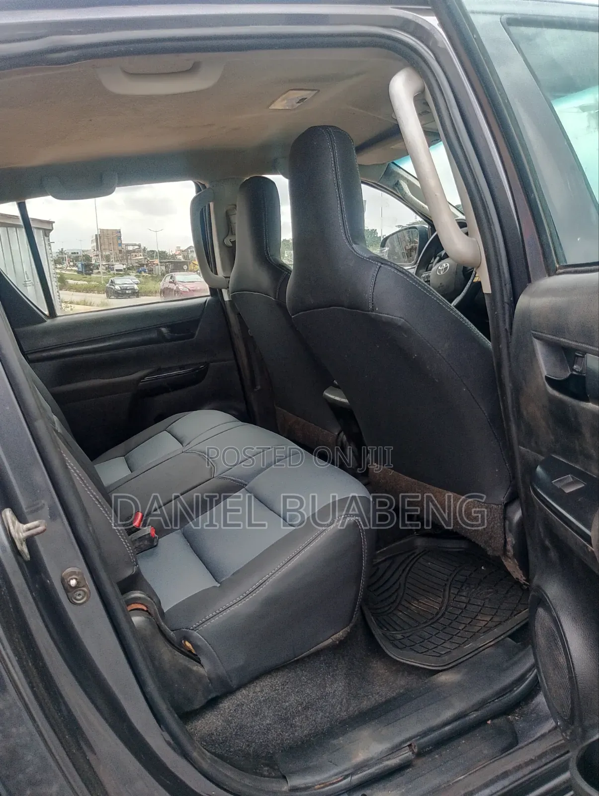 Toyota Hilux 2020 Gray