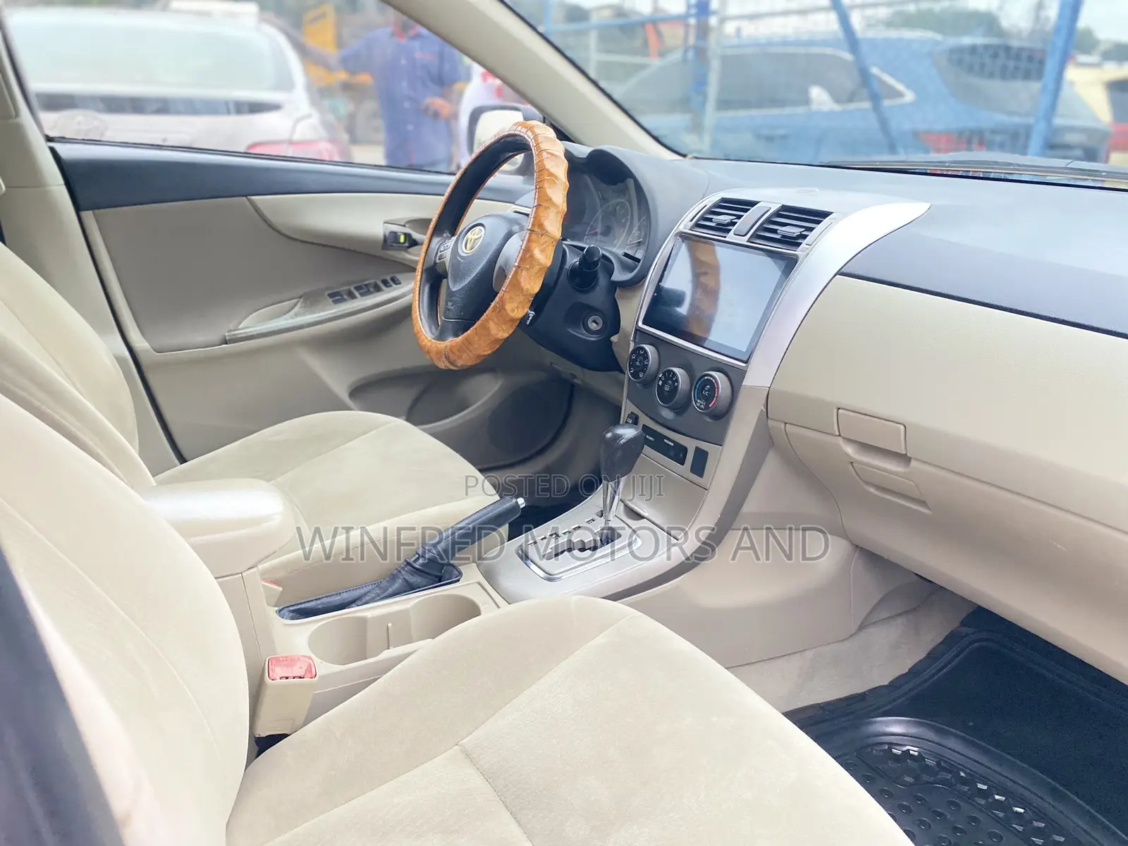 Toyota Corolla LE 4dr Sedan (1.8L 4cyl 4A) 2012 Red
