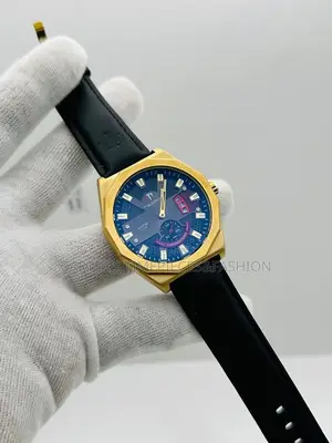 Tsera Classic Leather Watch