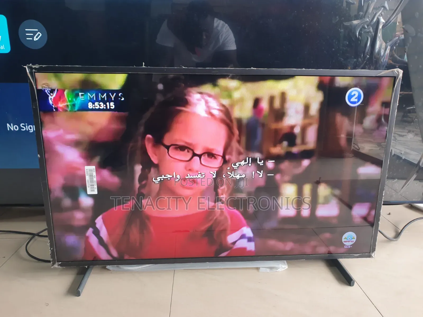 Qled Picture Frame 32"samsung Uhd HDR Smart Satellite TV