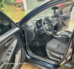 Toyota Yaris iA 1.5 FWD 2016 Blue