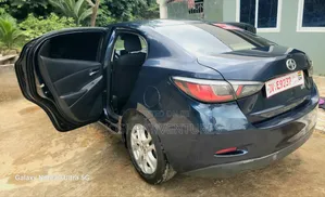 Toyota Yaris iA 1.5 FWD 2016 Blue