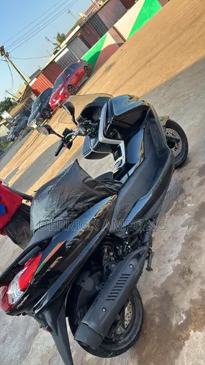 Yamaha Majesty 2014 Black
