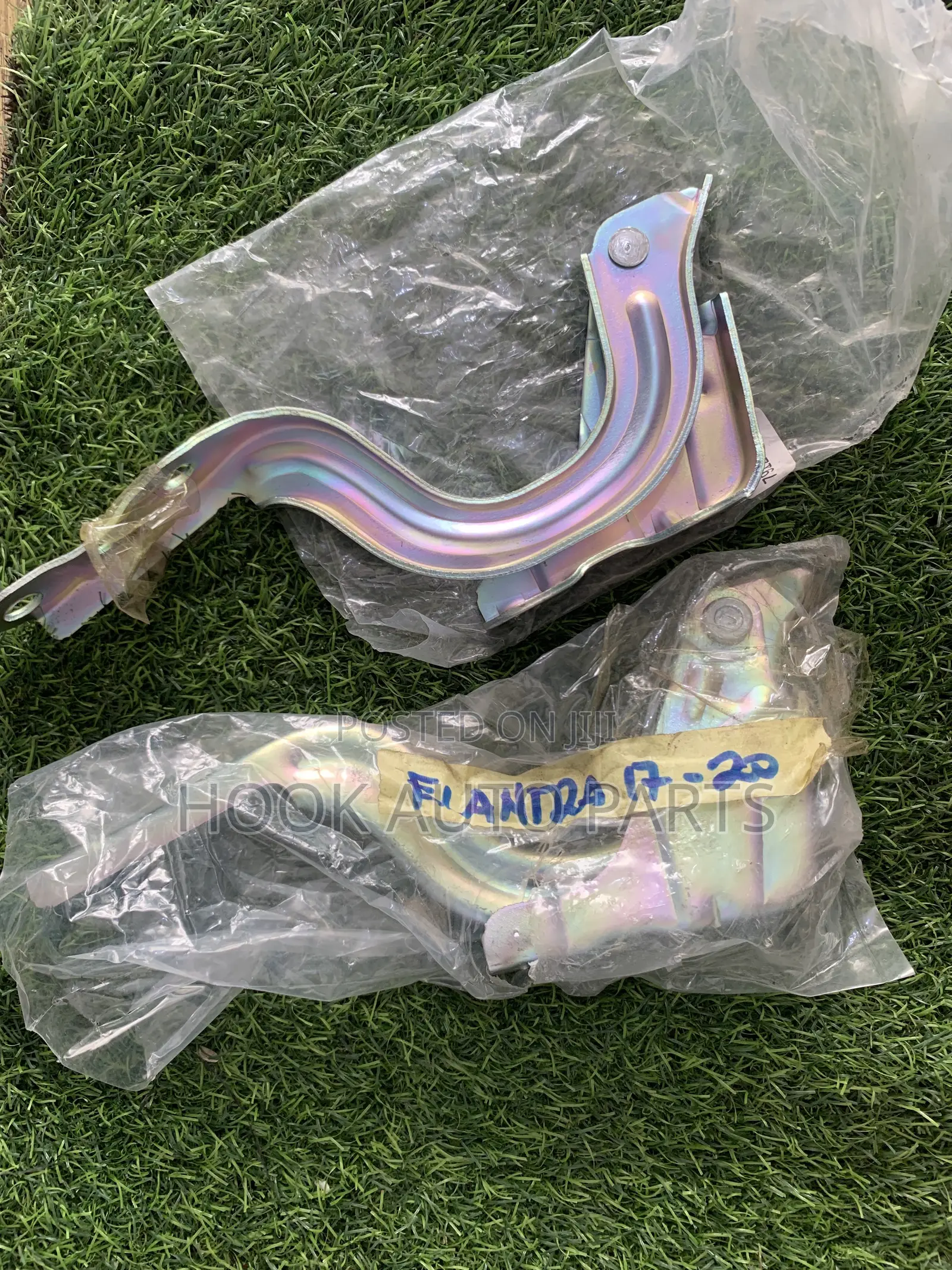 Hyundai Elantra 2016, 2017, 2018, 2019, 2020 Bonnet Inches Pair