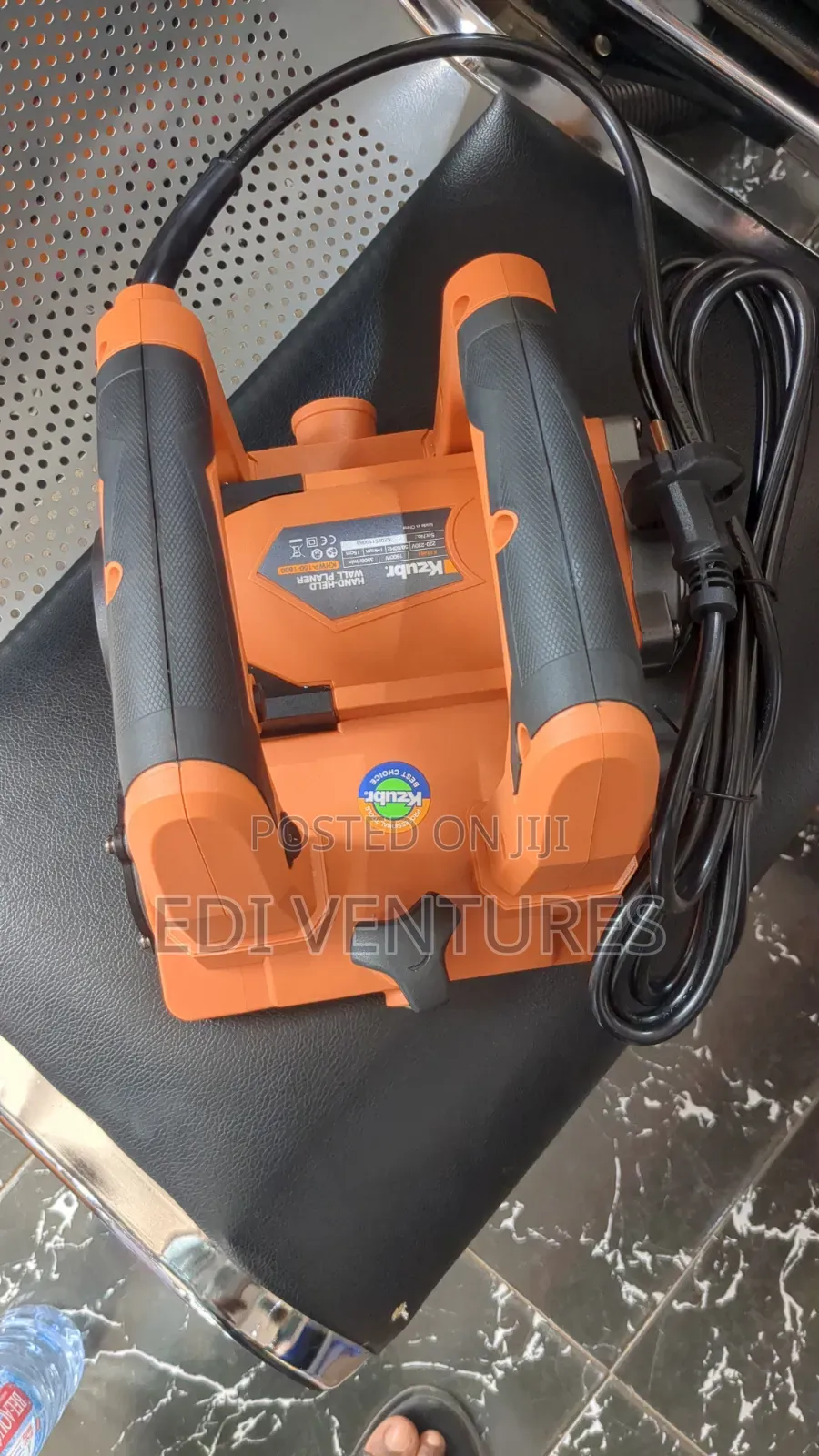 Kzubr Hand-Held Wall Planer