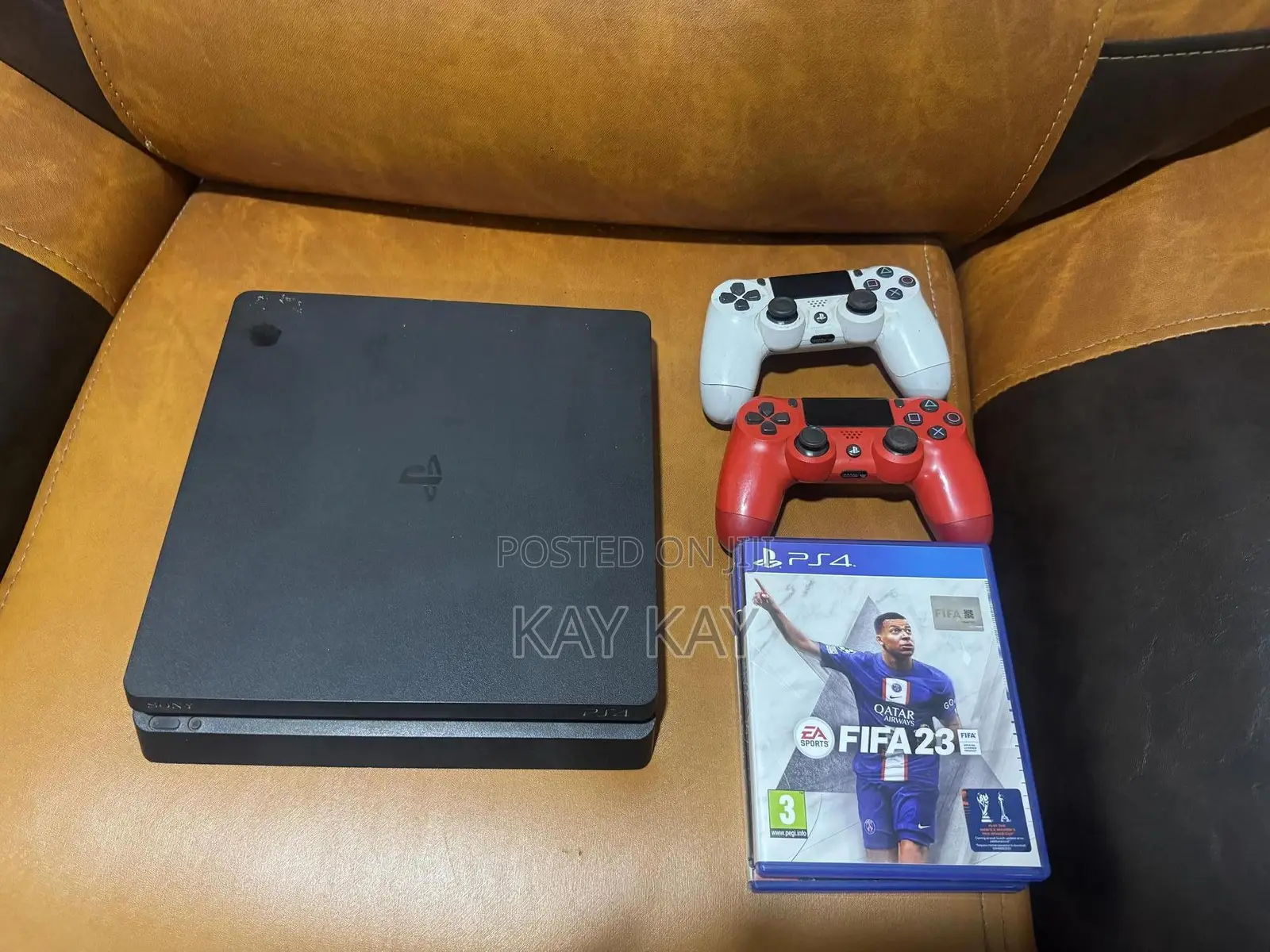 PS 4 Slim Console With 3 CDs 2 Controllers