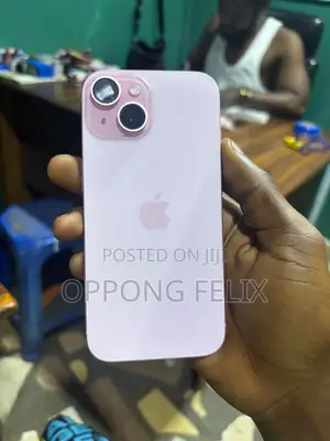 Apple iPhone 15 256 GB Pink