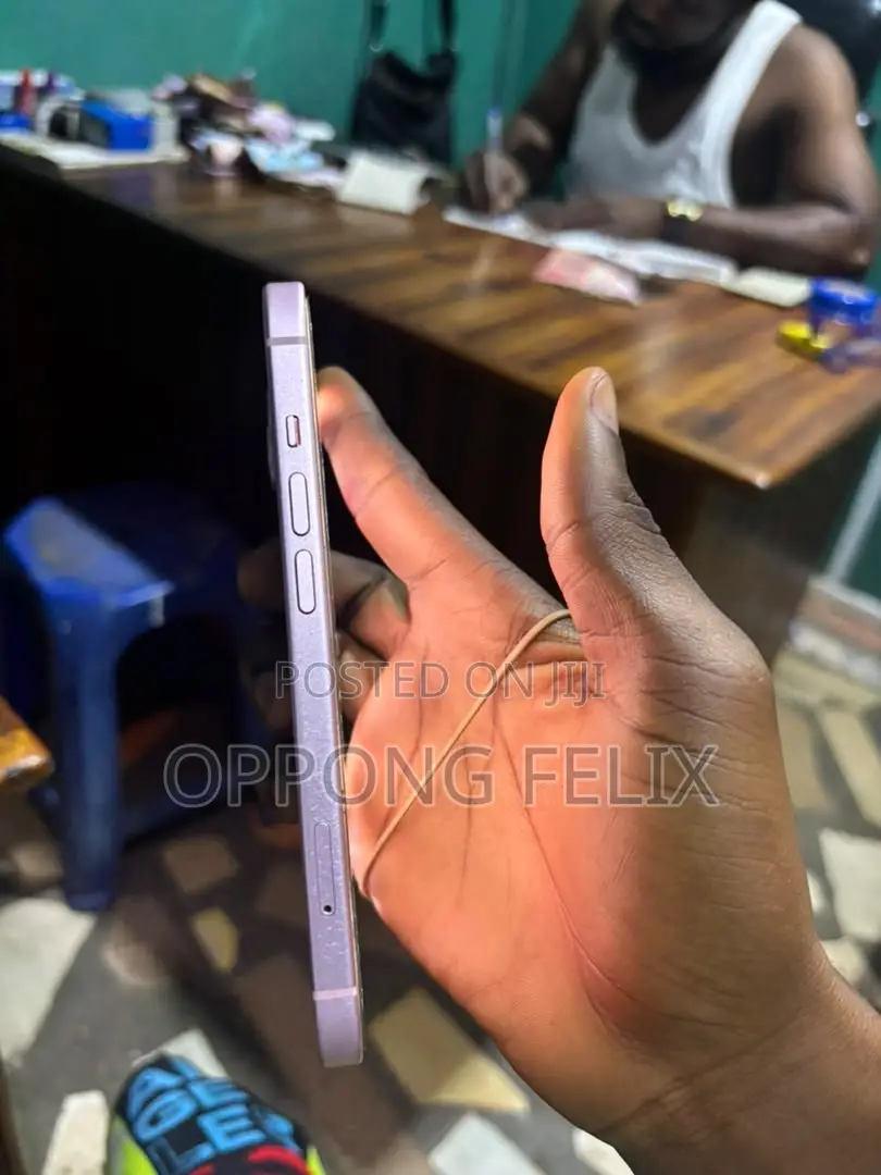 Apple iPhone 15 256 GB Pink