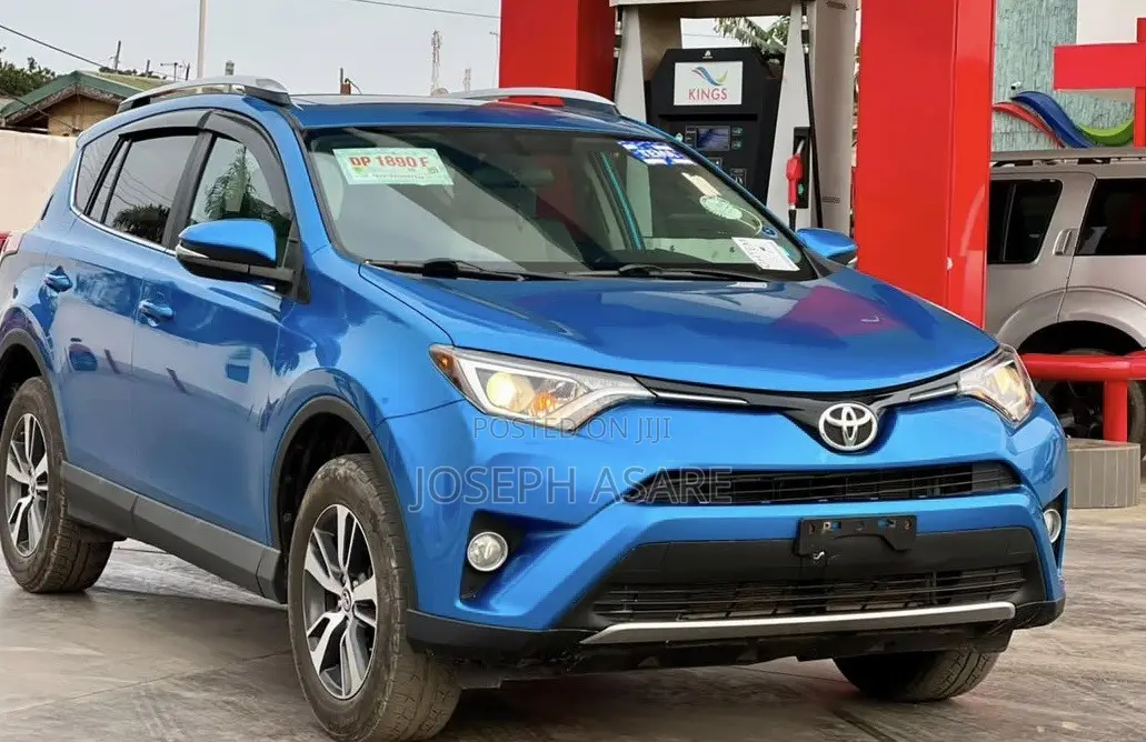 Toyota RAV4 XLE AWD (2.5L 4cyl 6A) 2016 Blue