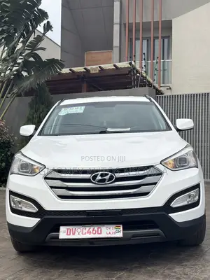 Hyundai Santa Fe SE AWD 2016 White