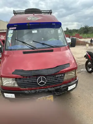 Mercedes-Benz Sprinter 2012 Red