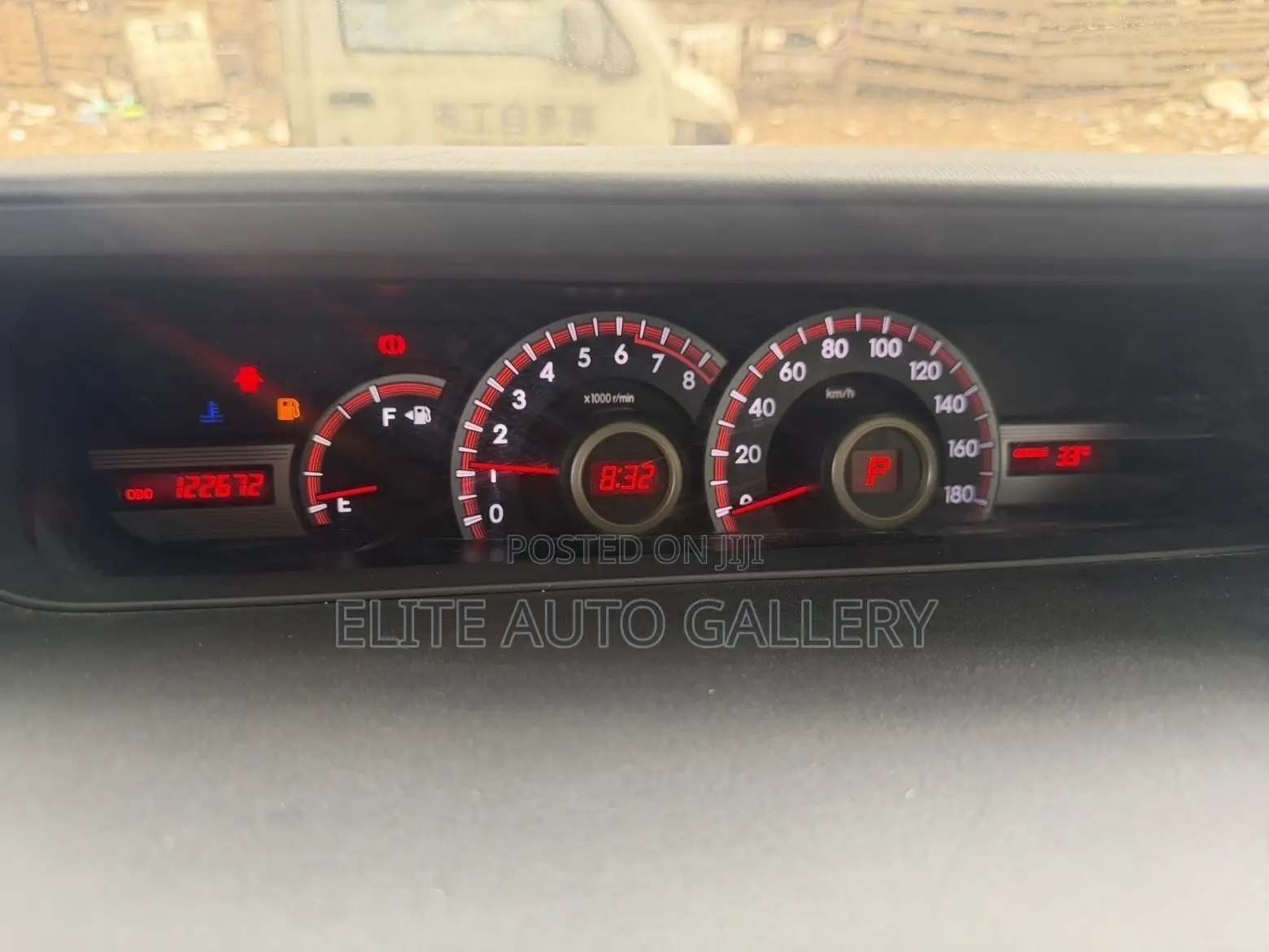 Toyota Voxy V 4WD 7-Seater 2012 Black