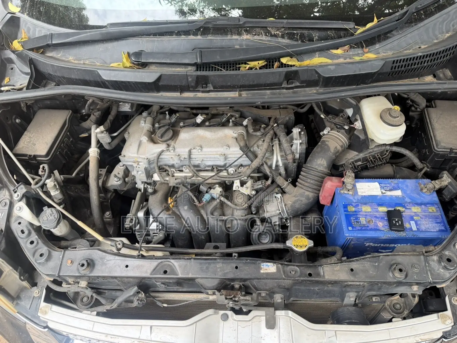 Toyota Voxy V 4WD 7-Seater 2012 Black