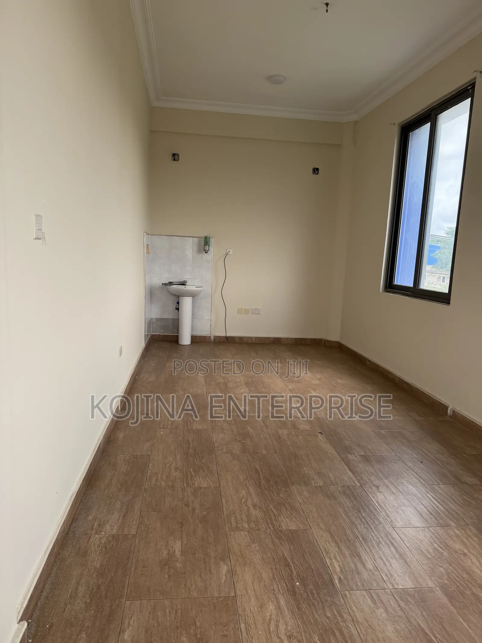 27.5 SQM Office Space for Rent – Asokwa New Road