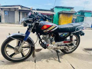 New Royal Motorcycle 2025 Black
