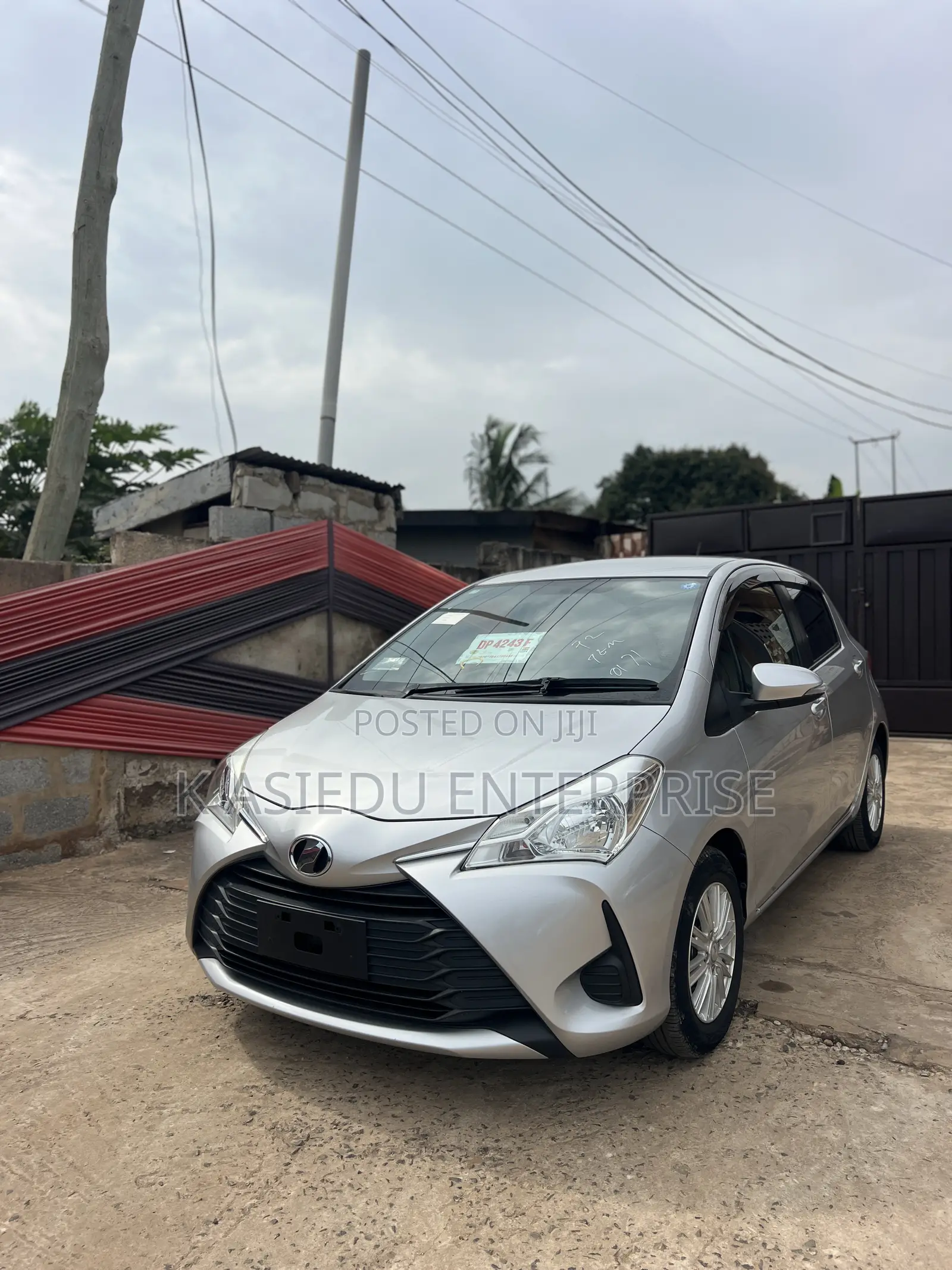 Toyota Vitz 1.3 AWD 3dr 2017 Silver