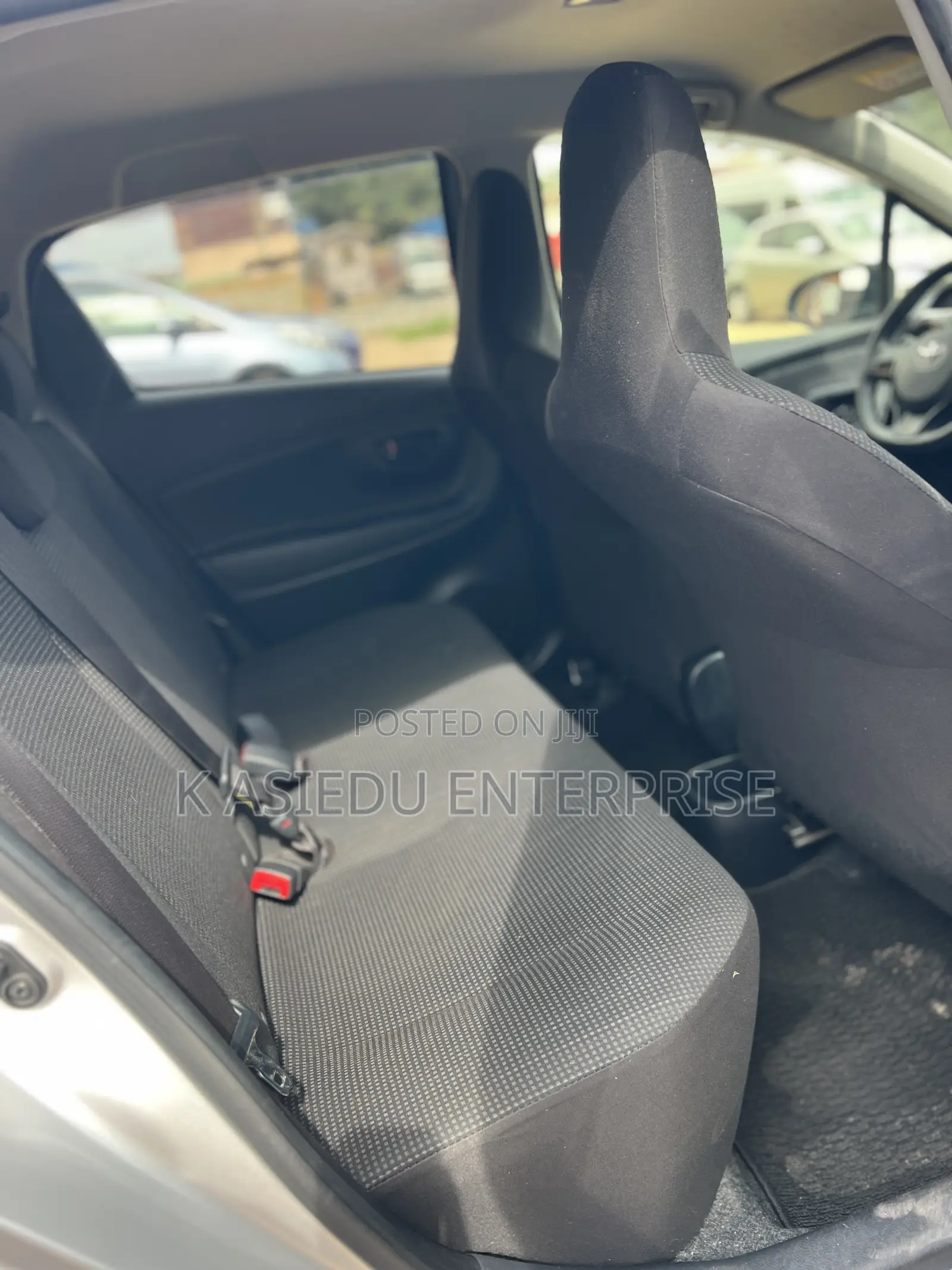 Toyota Vitz 1.3 AWD 3dr 2017 Silver