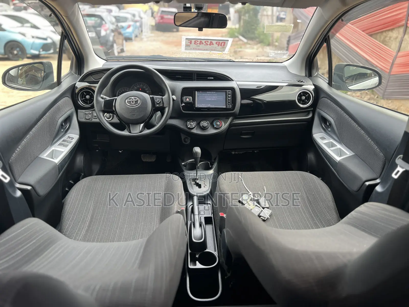 Toyota Vitz 1.3 AWD 3dr 2017 Silver
