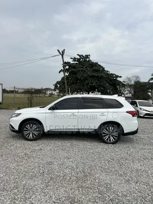 Mitsubishi Outlander SE AWC 2019 White