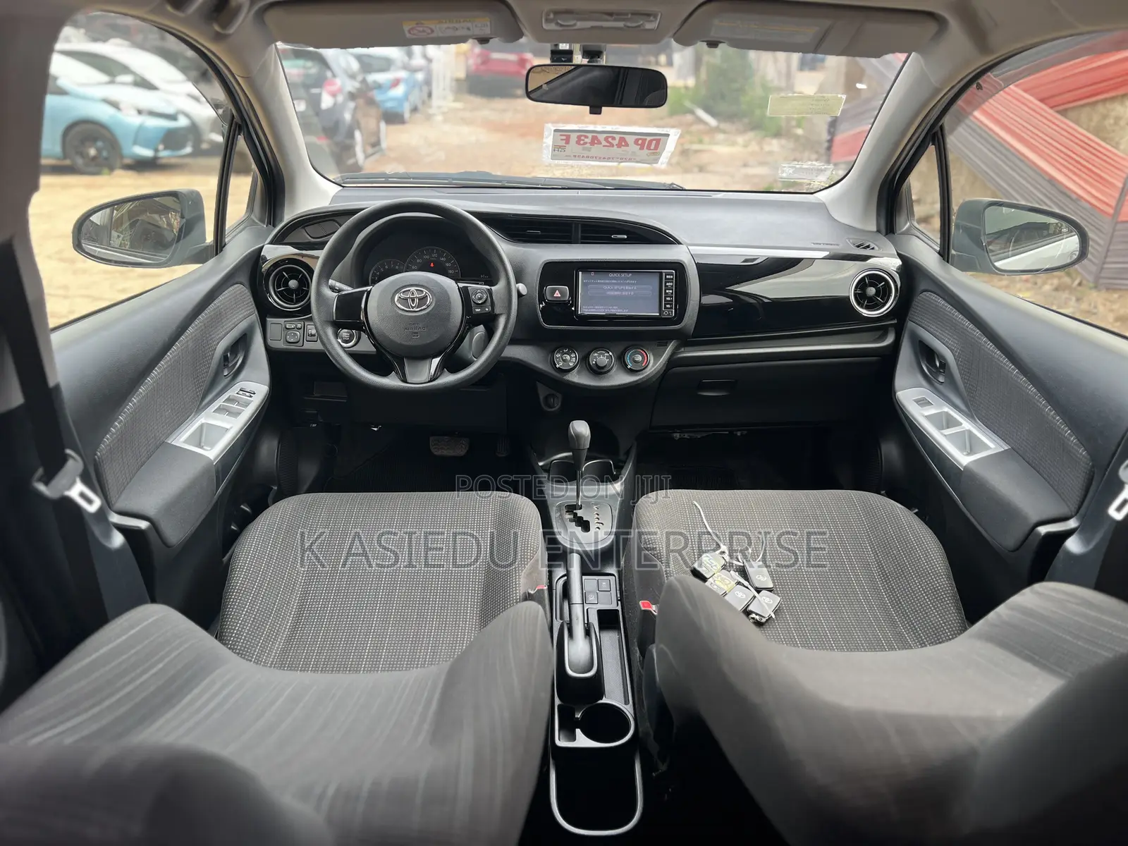 Toyota Vitz 1.3 AWD 3dr 2017 Silver