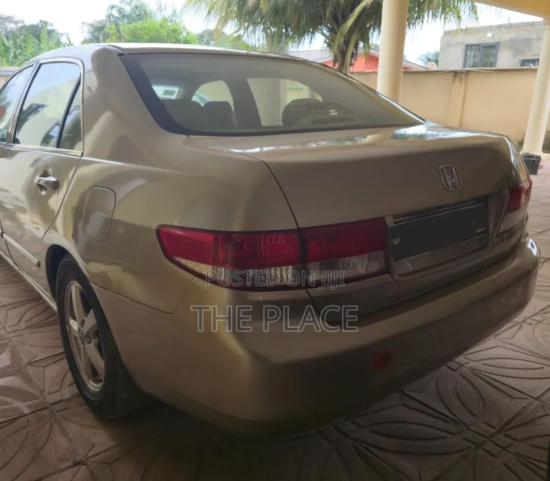 Honda Accord Automatic 2004 Gold