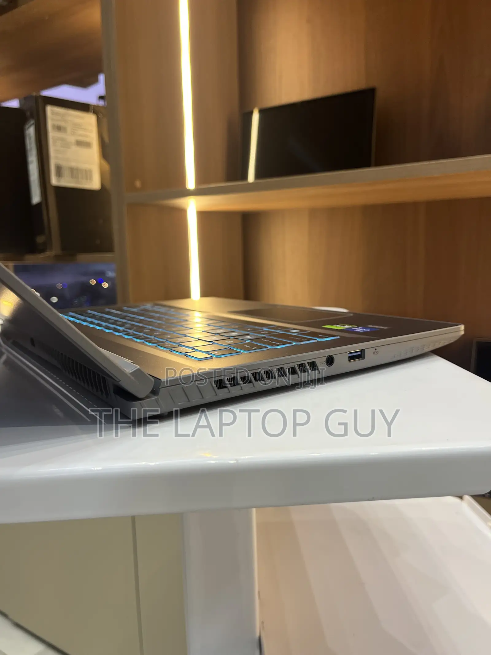 Laptop MSI GF75 Thin 16GB Intel Core i5 SSD 512GB