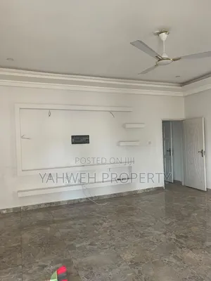2bdrm House in Coastal, Accra Metropolitan for rent