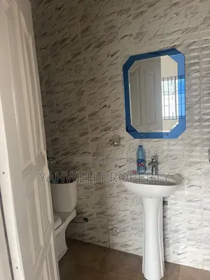 2bdrm House in Coastal, Accra Metropolitan for rent