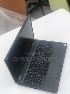 Laptop Dell Latitude 5501 1GB Intel Core i7 SSD 512GB