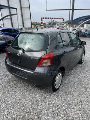 Toyota Vitz 2010 Gray