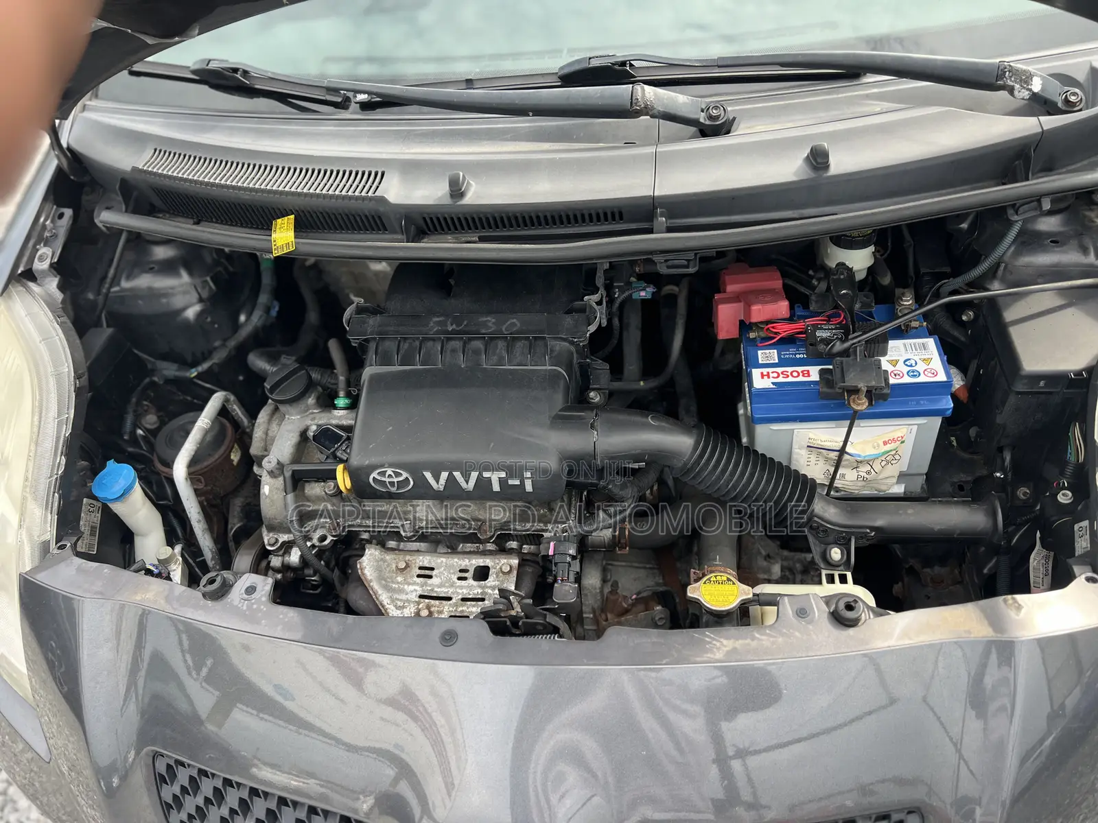 Toyota Vitz 2010 Gray
