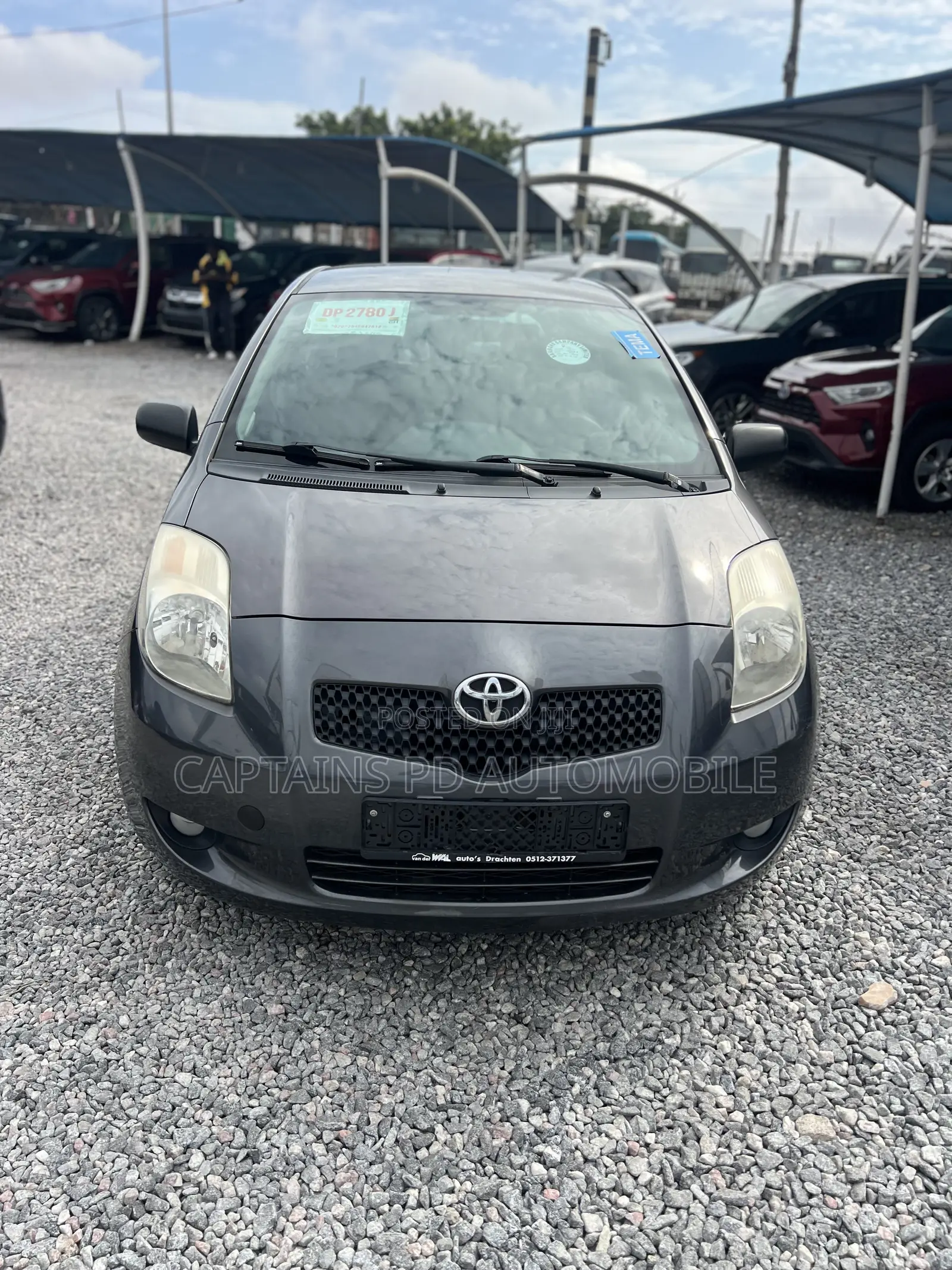 Toyota Vitz 2010 Gray