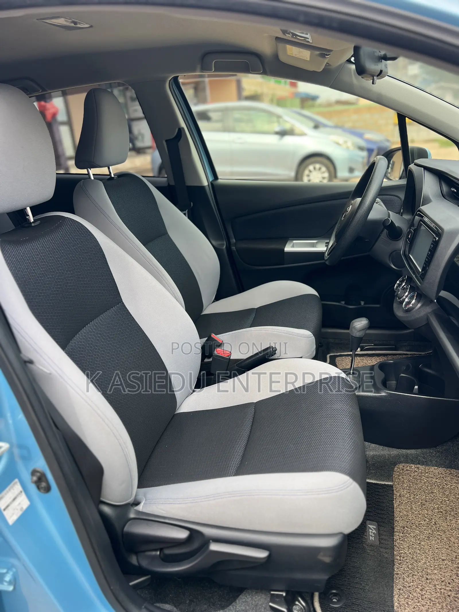 Toyota Vitz 1.3 AWD 3dr 2015 Blue