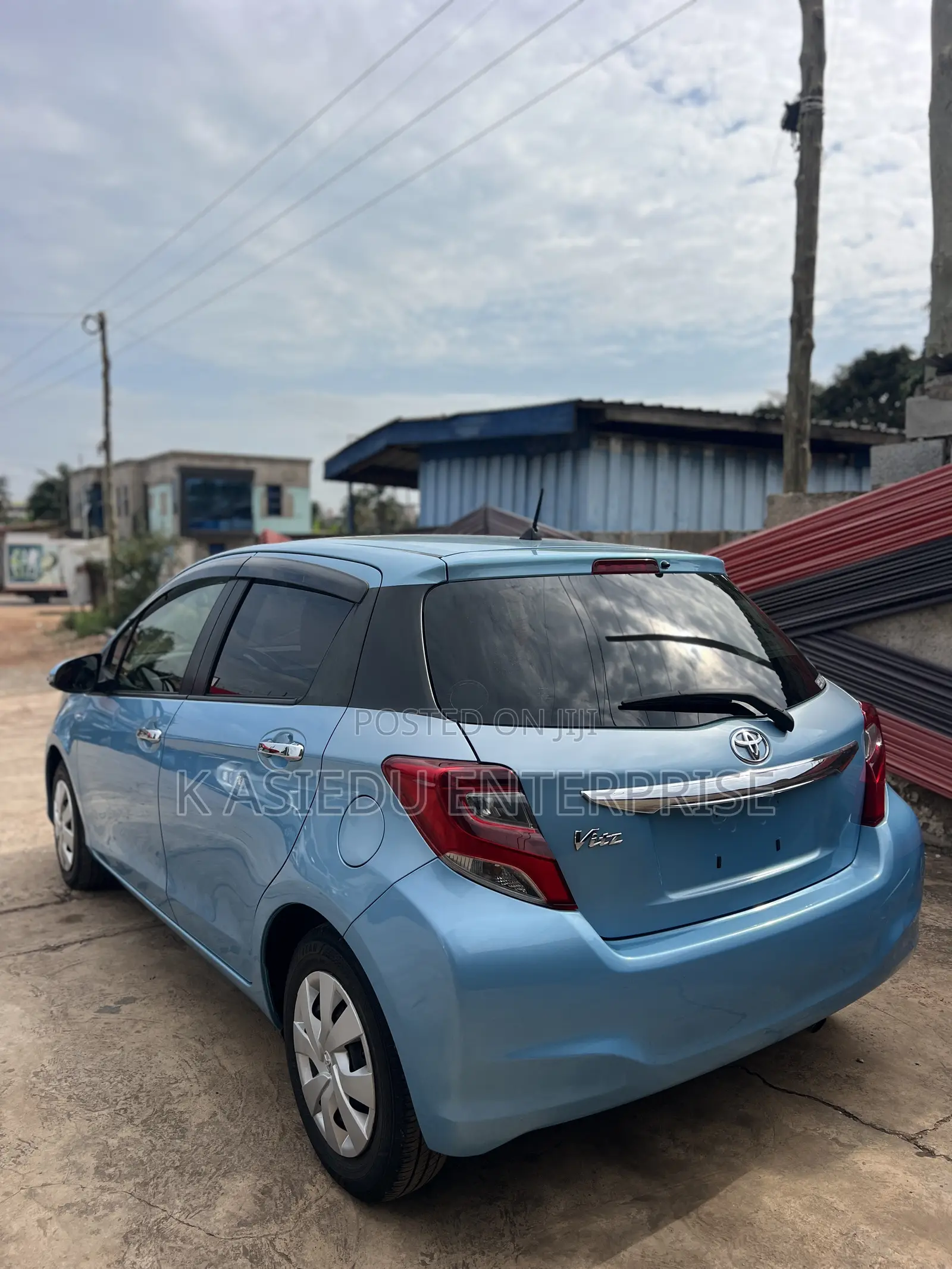 Toyota Vitz 1.3 AWD 3dr 2015 Blue
