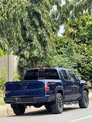 Nissan Frontier 2023 Blue
