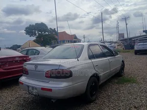 Toyota Corolla 2002 Silver