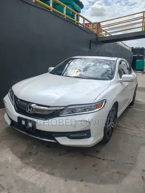 Honda Accord Sport SE 4dr Sedan FWD (2.4L 4cyl 2A) 2017 White