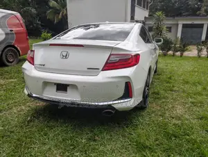 Honda Accord Sport SE 4dr Sedan FWD (2.4L 4cyl 2A) 2017 White