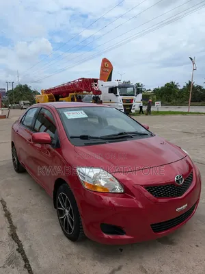 Toyota Yaris 2012 Red