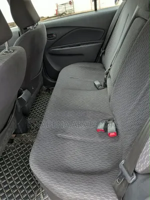 Toyota Yaris 2012 Red
