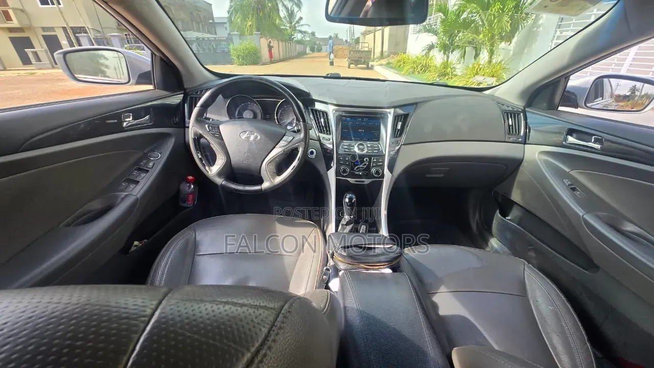Hyundai Sonata 2013 Silver