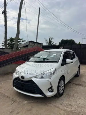 Toyota Vitz 1.3 AWD 3dr 2017 White