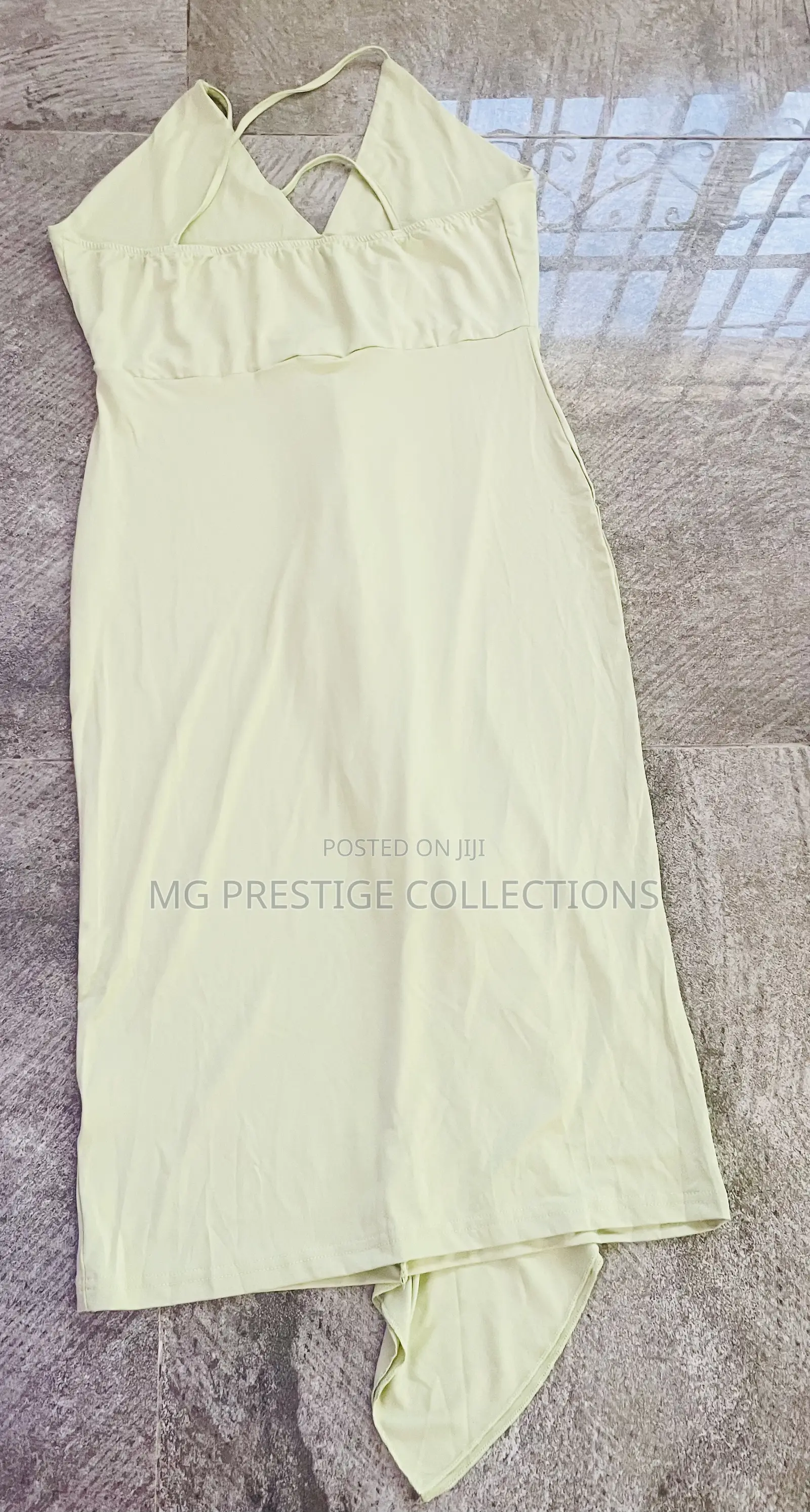 Women's Light Yellow v-Neck Ruffle Front Midi Dress