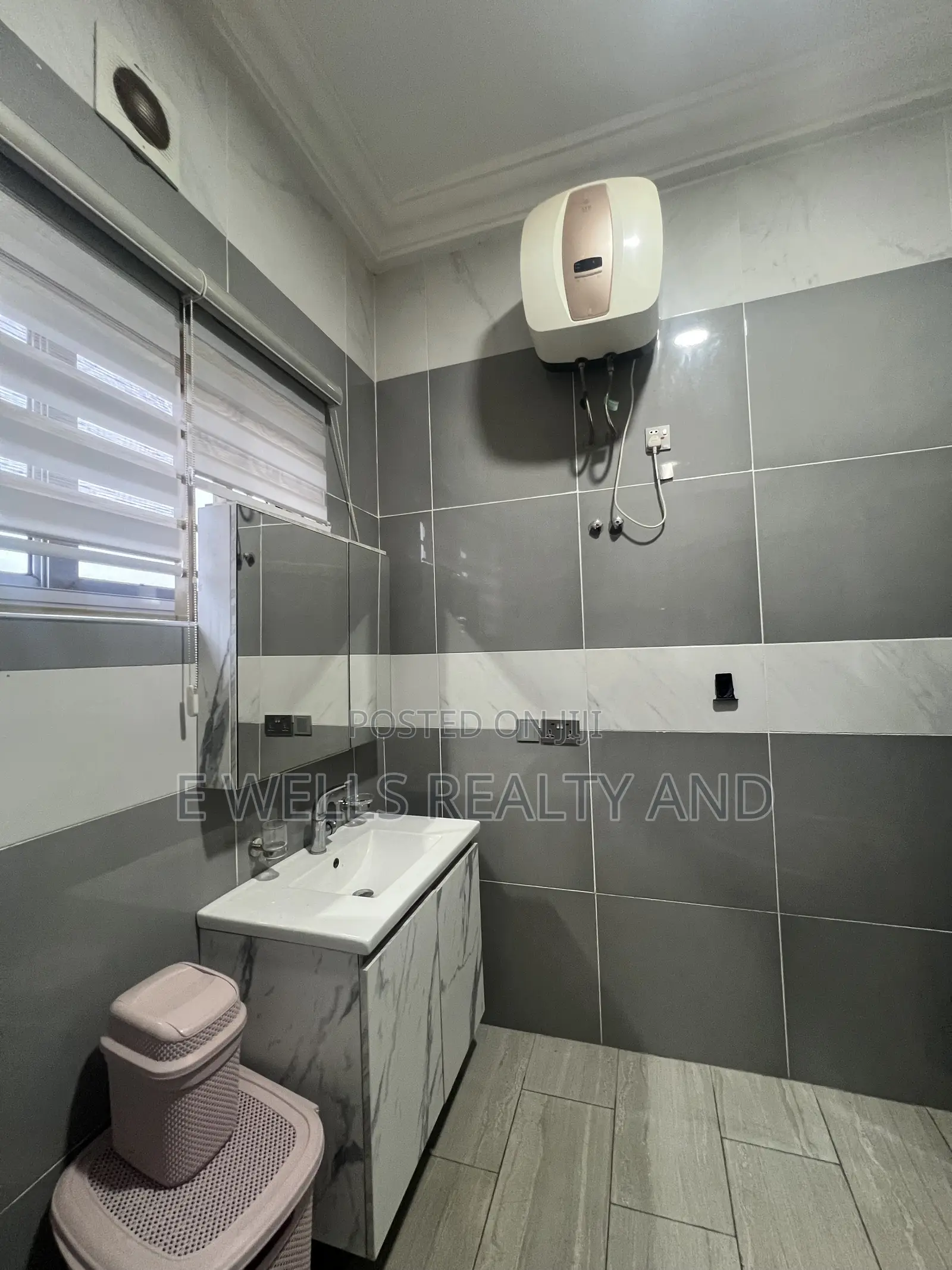 Furnished 4bdrm House in Atomic Hills Estate, Melcom for rent